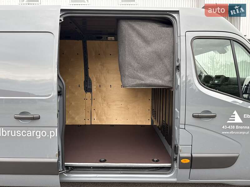 Вантажний фургон Renault Master 2022 в Києві