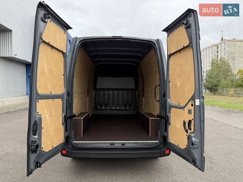 Вантажний фургон Renault Master 2022 в Києві