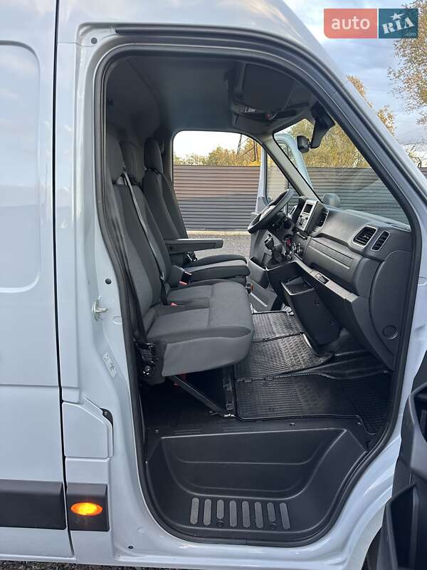 Вантажний фургон Renault Master 2020 в Ковелі
