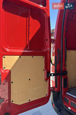 Грузовой фургон Renault Master 2019 в 