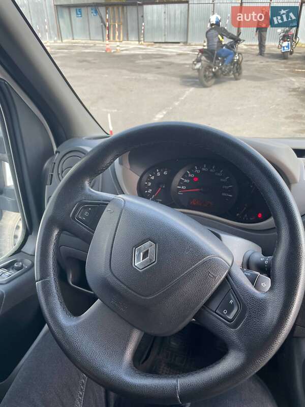 Мікроавтобус вантажний (до 3,5т) Renault Master 2016 в Дніпрі