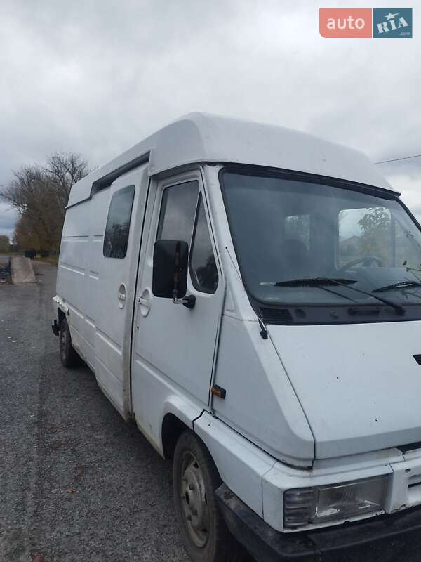Мікроавтобус вантажний (до 3,5т) Renault Master 1996 в Коростені