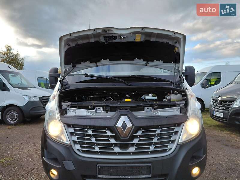 Грузовой фургон Renault Master 2017 в Ивано-Франковске