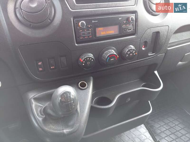 Грузовой фургон Renault Master 2017 в Ивано-Франковске