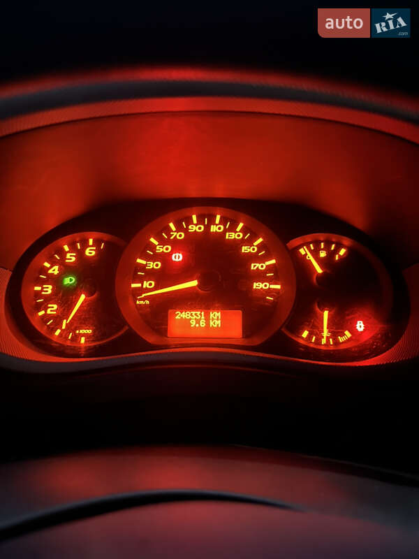 Вантажопасажирський фургон Renault Master 2015 в Ковелі