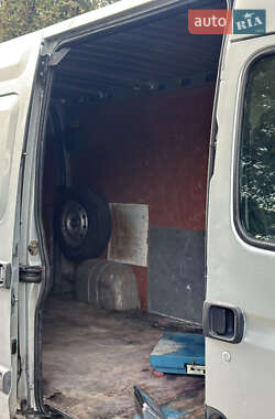 Грузовой фургон Renault Master 2009 в 