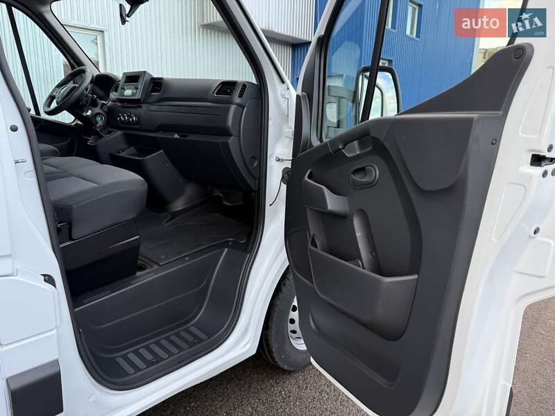 Тентованый Renault Master 2022 в Киеве
