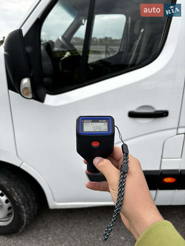 Грузовой фургон Renault Master 2016 в Умани
