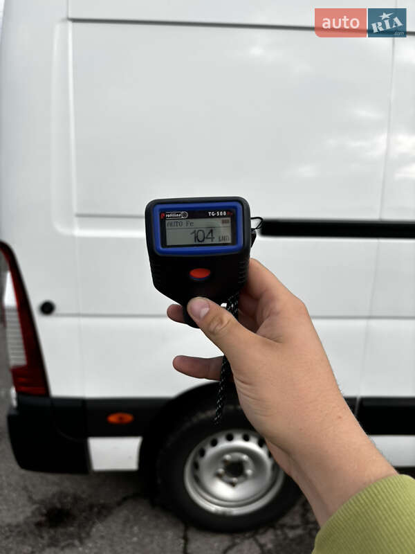 Грузовой фургон Renault Master 2016 в Умани