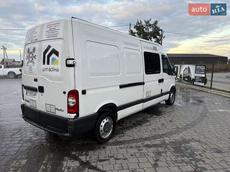Вантажний фургон Renault Master 2004 в Івано-Франківську
