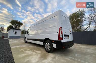 Грузовой фургон Renault Master 2022 в 