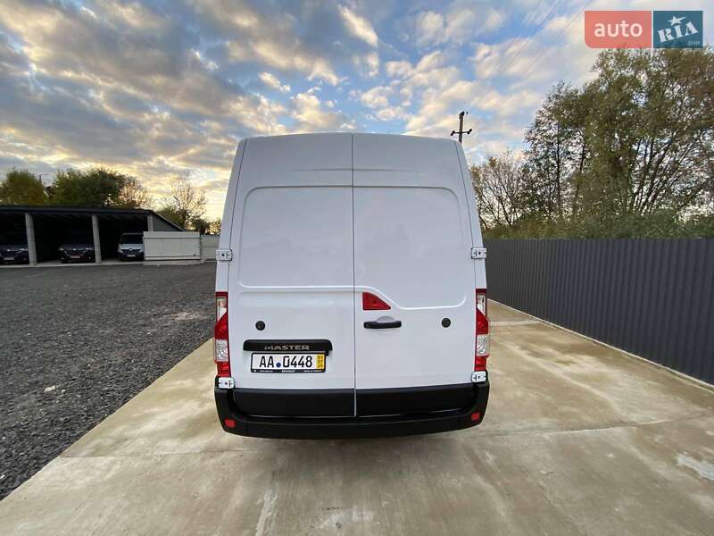 Грузовой фургон Renault Master 2022 в Киеве