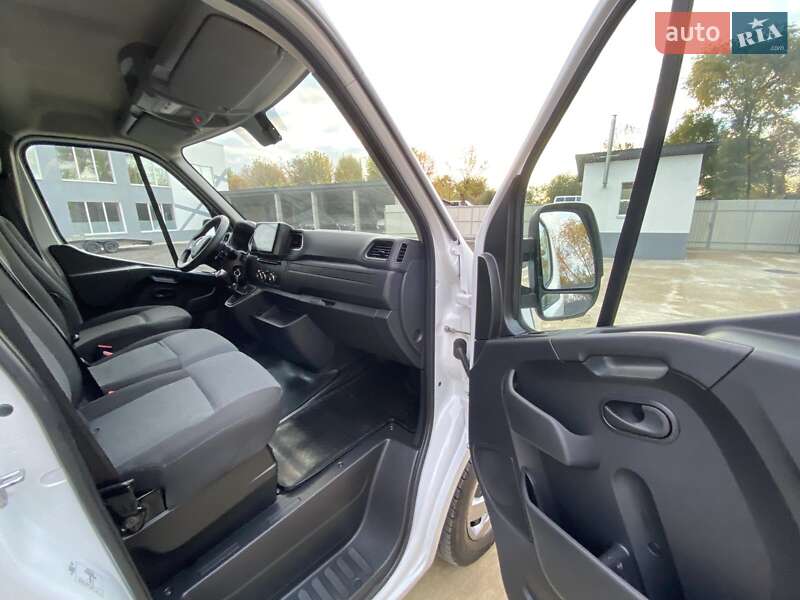 Грузовой фургон Renault Master 2022 в Киеве