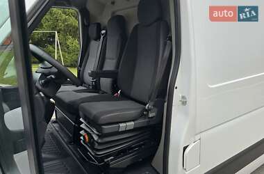 Грузовой фургон Renault Master 2021 в  фото 11 Грузовой фургон Renault Master 2021 в