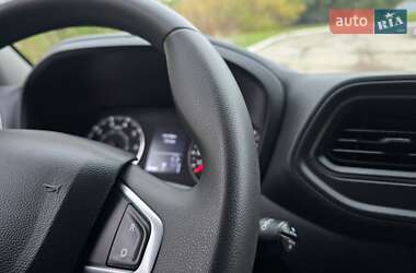 Грузовой фургон Renault Master 2021 в  фото 17 Грузовой фургон Renault Master 2021 в