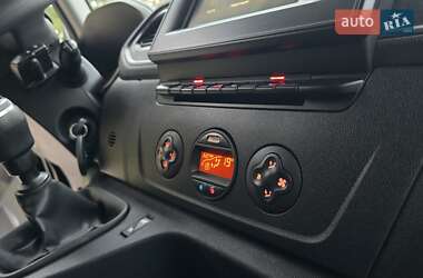 Грузовой фургон Renault Master 2021 в  фото 35 Грузовой фургон Renault Master 2021 в