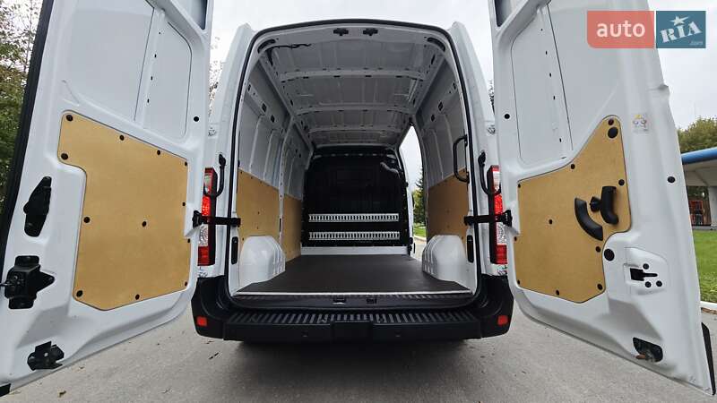 Вантажний фургон Renault Master 2021 в Житомирі