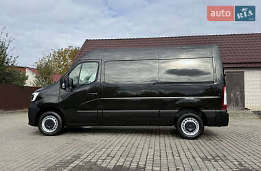 Вантажний фургон Renault Master 2022 в 