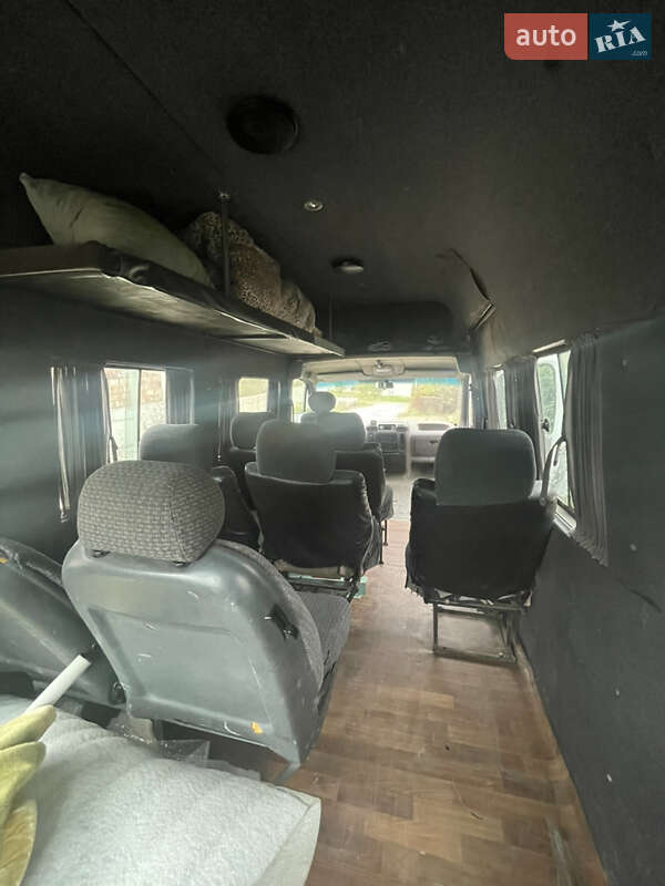 Микроавтобус Renault Master 2001 в Черновцах
