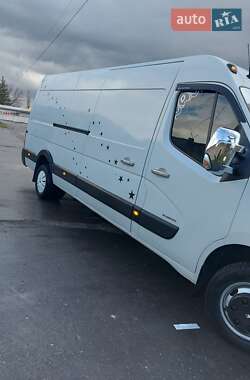 Грузовой фургон Renault Master 2012 в 