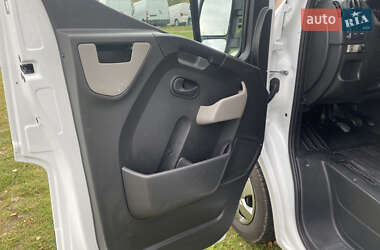 Мікроавтобус Renault Master 2018 в 
