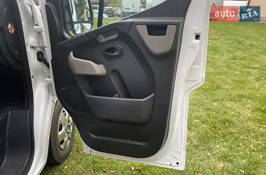 Мікроавтобус Renault Master 2018 в 