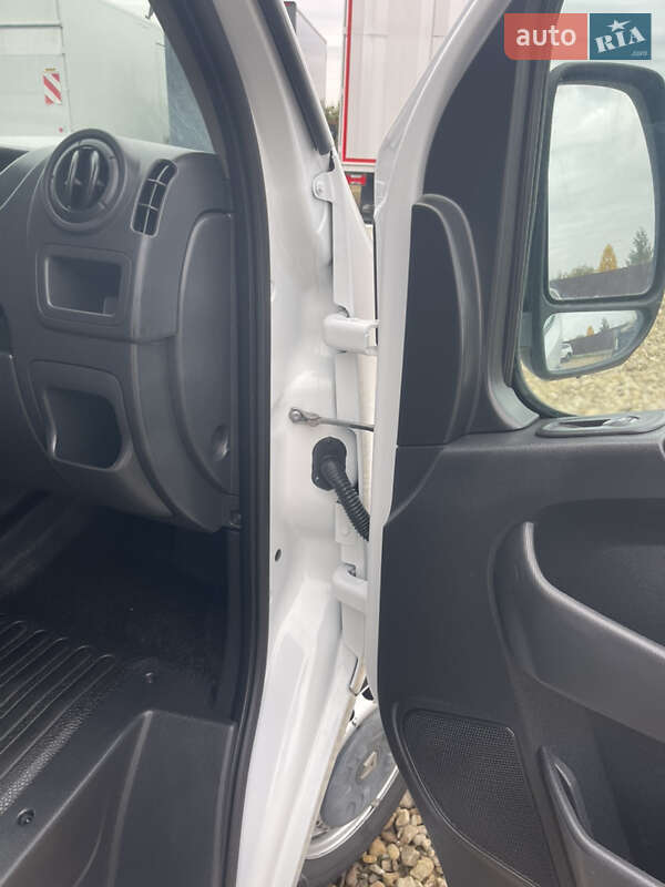 Грузовой фургон Renault Master 2019 в Львове
