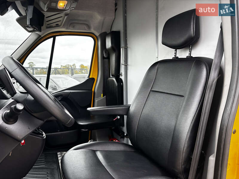 Грузовой фургон Renault Master 2020 в Львове