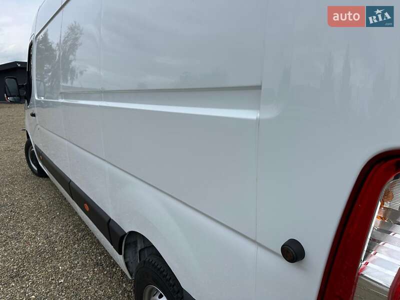 Грузовой фургон Renault Master 2022 в Дубно