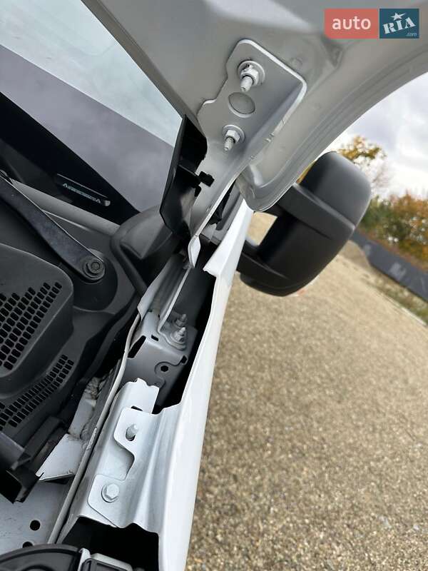 Грузовой фургон Renault Master 2022 в Дубно