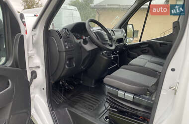 Грузопассажирский фургон Renault Master 2019 в 