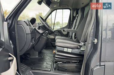 Грузовой фургон Renault Master 2016 в 