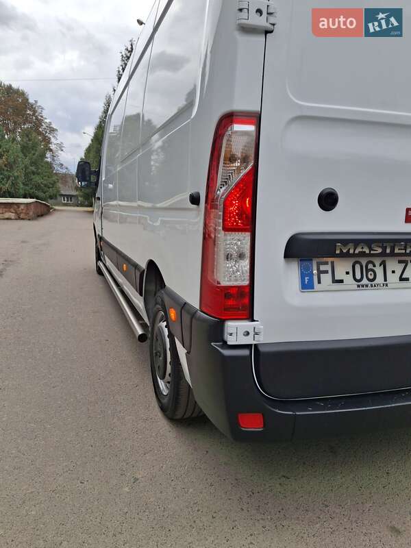 Вантажний фургон Renault Master 2018 в Дубні