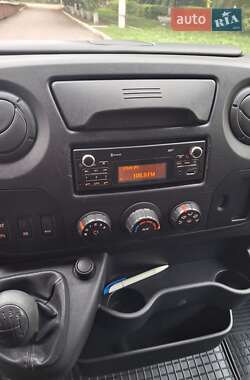 Грузовой фургон Renault Master 2018 в 