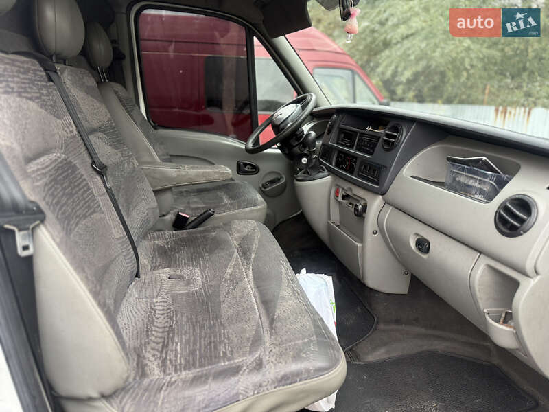 Грузовой фургон Renault Master 2004 в Борисполе