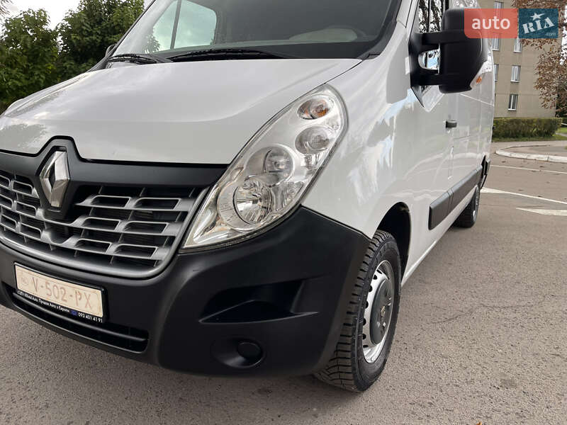 Грузовой фургон Renault Master 2015 в Радивилове