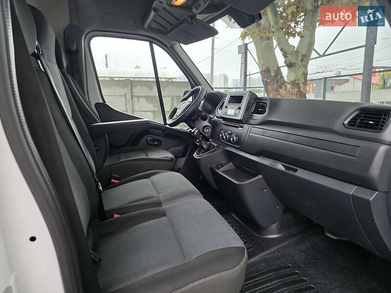 Микроавтобус грузовой (до 3,5т) Renault Master 2021 в Одессе
