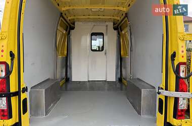 Грузовой фургон Renault Master 2022 в  фото 18 Грузовой фургон Renault Master 2022 в