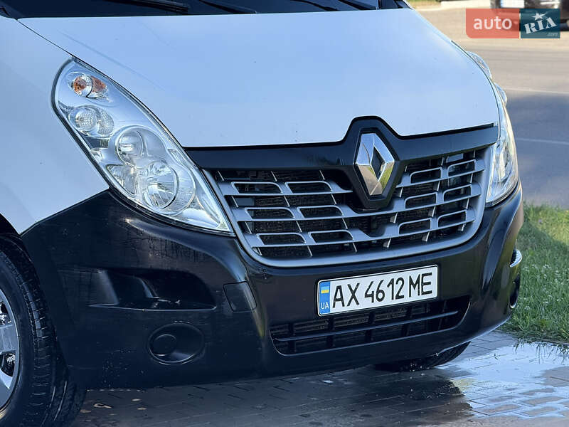Грузовой фургон Renault Master 2016 в Миргороде