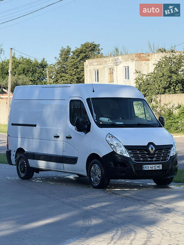 Грузовой фургон Renault Master 2016 в Миргороде