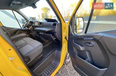 Грузовой фургон Renault Master 2022 в 