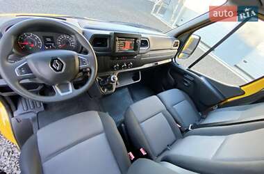 Грузовой фургон Renault Master 2022 в 