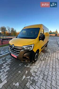 Грузовой фургон Renault Master 2022 в 