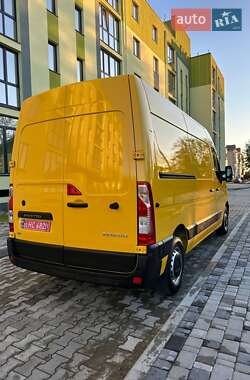 Грузовой фургон Renault Master 2022 в 
