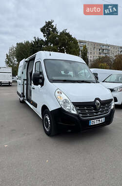 Грузопассажирский фургон Renault Master 2015 в 