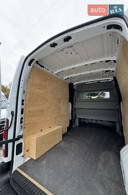 Грузопассажирский фургон Renault Master 2015 в 