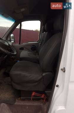 Автовоз Renault Master 2000 в 
