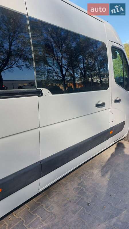 Грузовой фургон Renault Master 2018 в Дубно