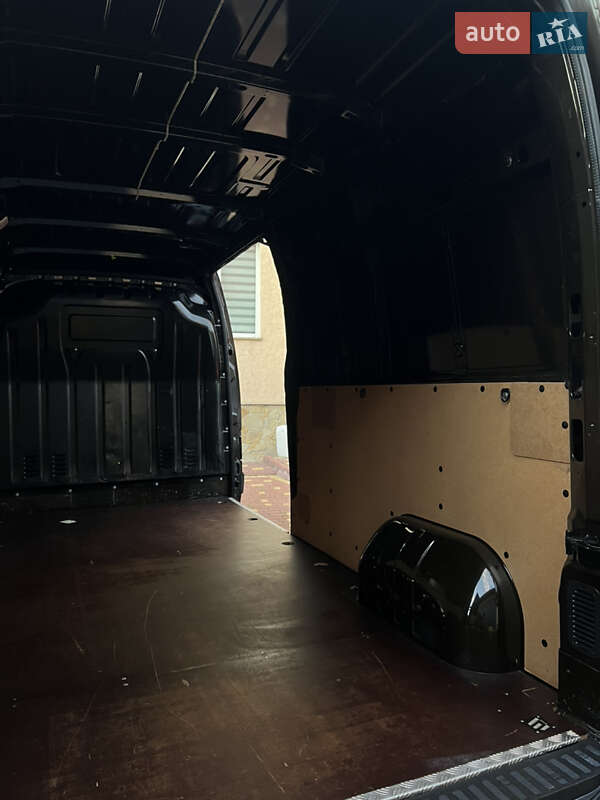 Грузовой фургон Renault Master 2020 в Тернополе