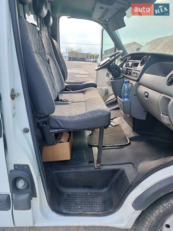 Грузовой фургон Renault Master 2008 в Тячеве